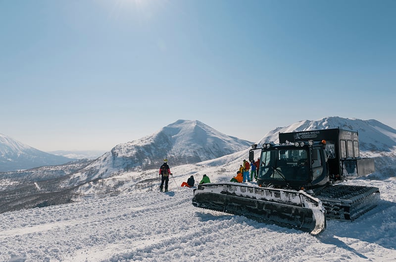 niseko snow tour