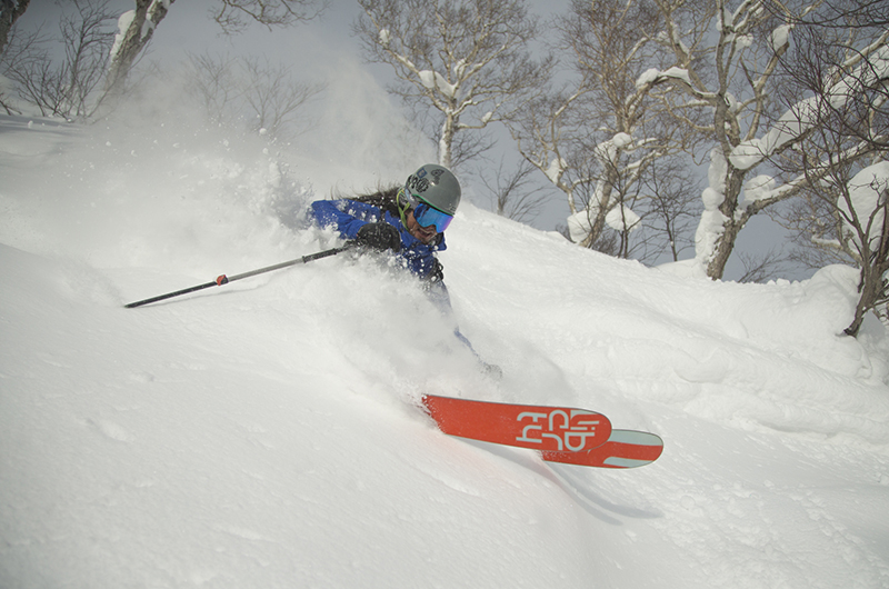 niseko united deep powder skiing