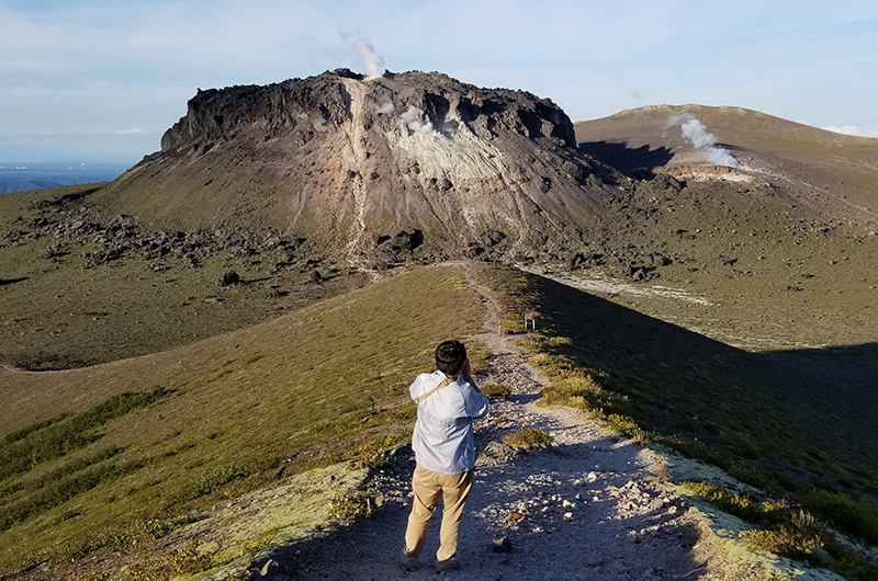 mt tarumae hiking hiroki ueda