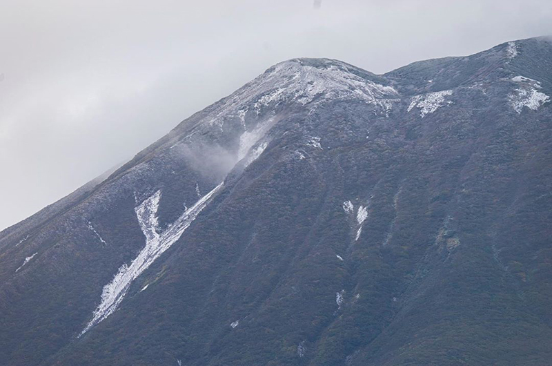 first snow on mt yotei niseko japan