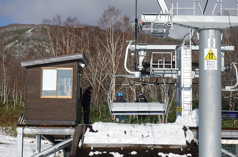 niseko united opening day top lift