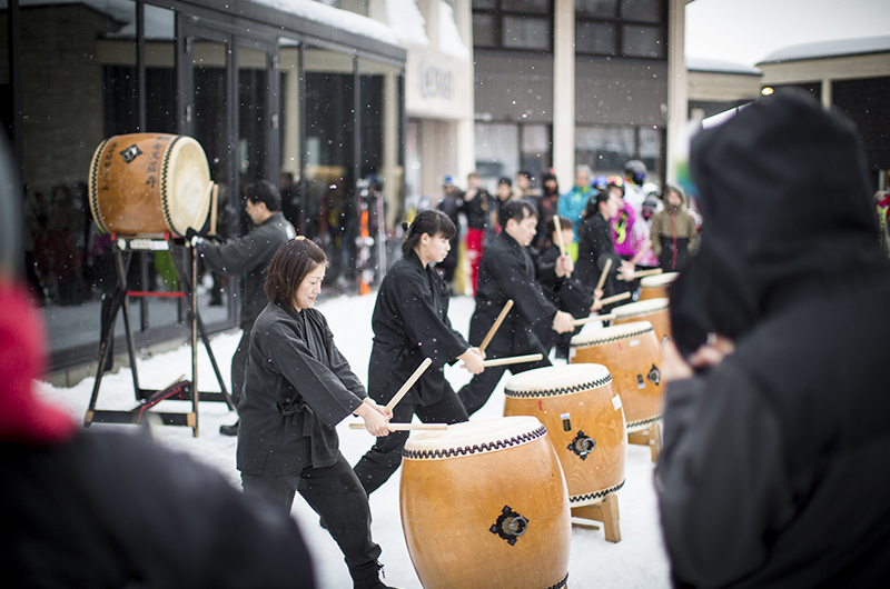 niseko hanazono new year taiko drumming