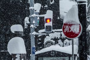 snowy streets niseko japan hirafu