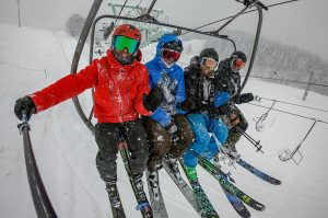 niseko japan snow chairlift powder