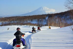 niseko japan snowmobiling family activities