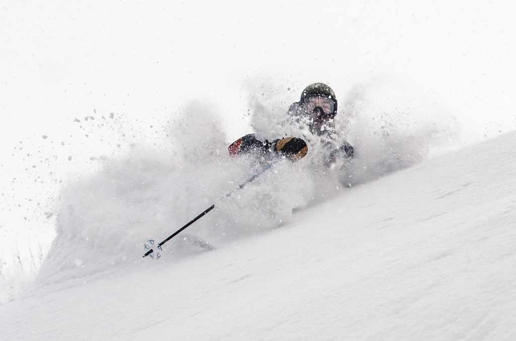 niseko deep powder skiing