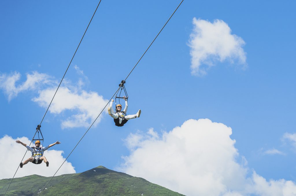 日本最長のジップツアー Hanazono Zip World がオープン ニセコユナイテッド